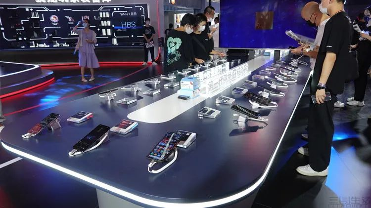 手機、汽車、游戲等廠商齊聚成都驍龍嘉年華 前沿科技全曝光